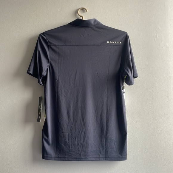 Oakley Polo Shirt NWT Small - Picture 4 of 8